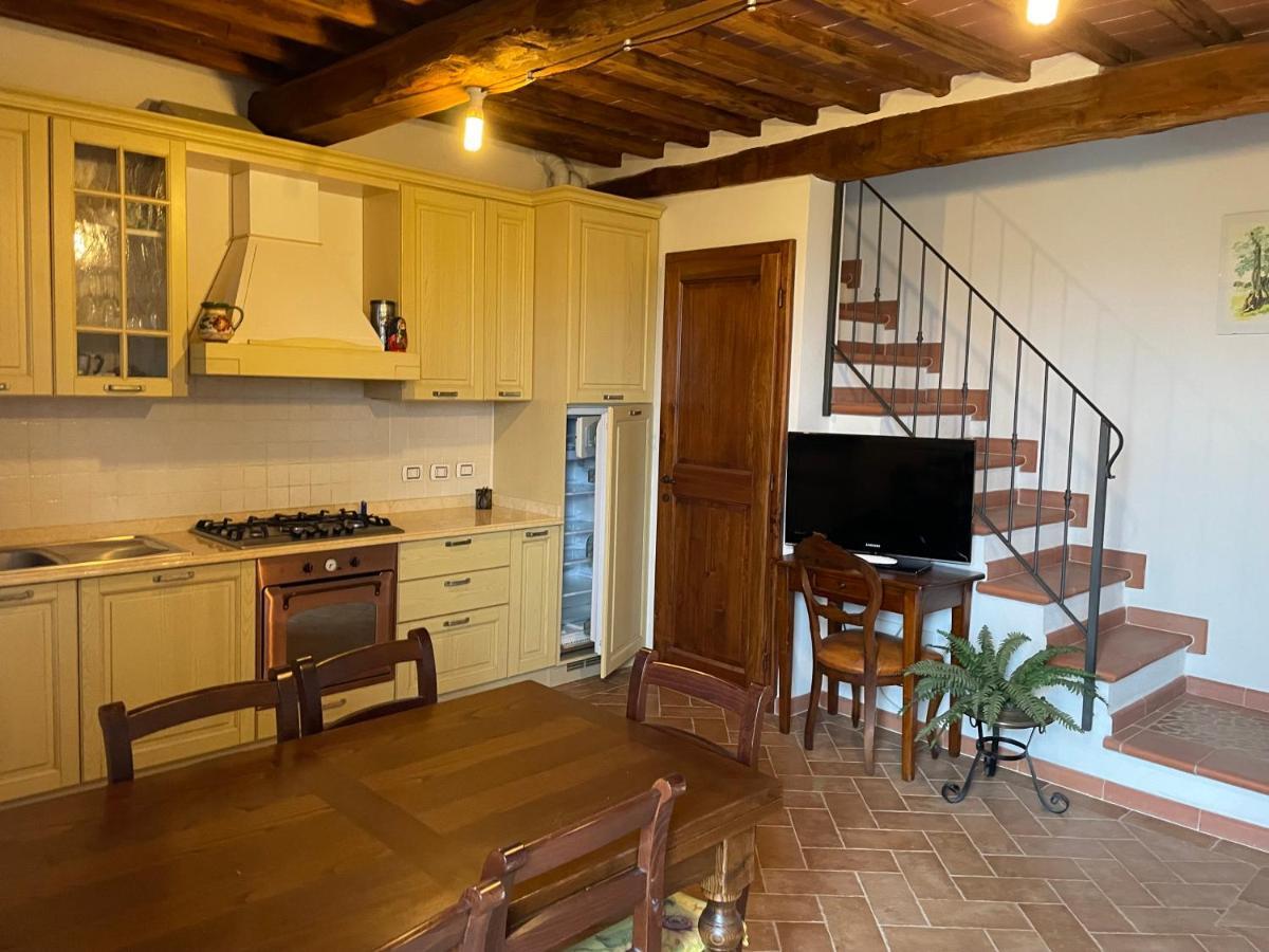 Ferienwohnung Il Rifugio Nelle Crete Vescona Exterior foto